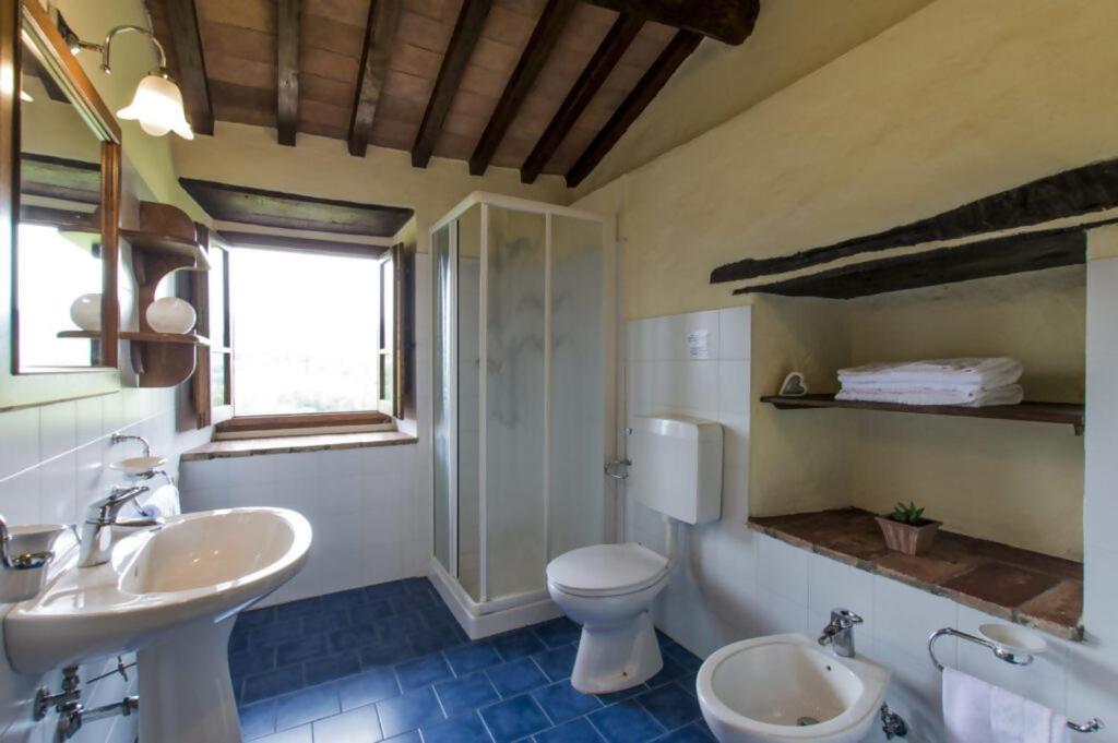 Agriturismo Podere La Casaccia ポッピ エクステリア 写真