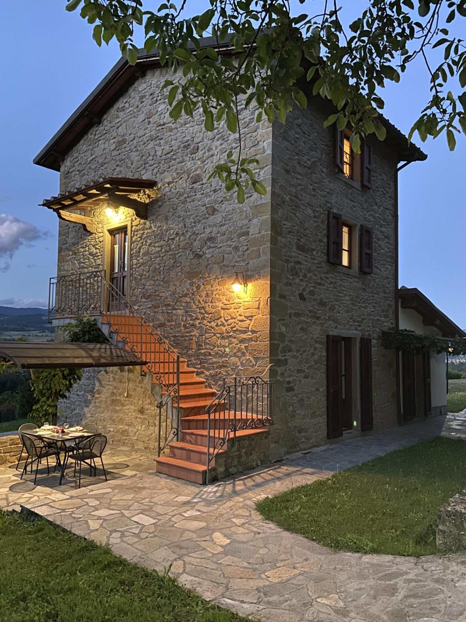 Agriturismo Podere La Casaccia ポッピ エクステリア 写真