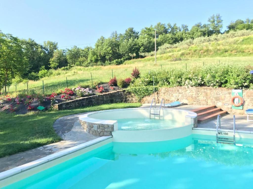 Agriturismo Podere La Casaccia ポッピ エクステリア 写真